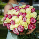 Букет из 51 розы нежный микс (Эквадор, 50 см)