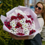 Букет из 25 кустовых хризантем нежный микс