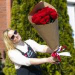 Букет из 15 красных роз (Эквадор, 70 см) — изображение 3