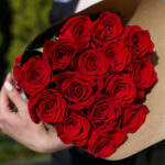 Букет из 15 красных роз (Эквадор, 70 см)
