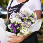 Букет из 7 лизиантусов микс — изображение 3