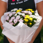 Букет из 9 хризантем бакарди нежный микс — изображение 4
