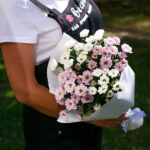 Небольшой букет кустовых хризантем