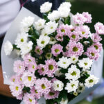 Букет из 5 хризантем бакарди нежный микс — изображение 2