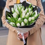 букет белых тюльпанов