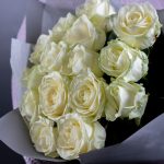 Букет из 15 белых роз (Россия, 50 см) — изображение 2