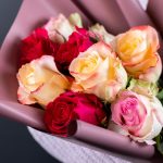 Букет из 9 роз нежный микс (Эквадор, 50 см) — изображение 2