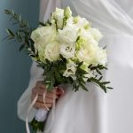 свадебный букет в белой гамме