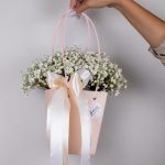 сумочка из белой гипсофилы