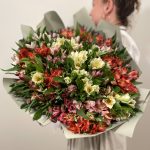 Букет из 51 альстромерии микс