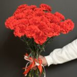 Букет из красных гвоздик, 25 штук — изображение 2