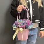 Сумочка из радужной гипсофилы размера S — изображение 3