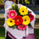 яркий букет на 1 сентября