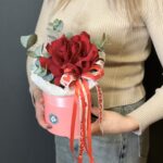 Композиция комплимент с красной французской розой размера S
